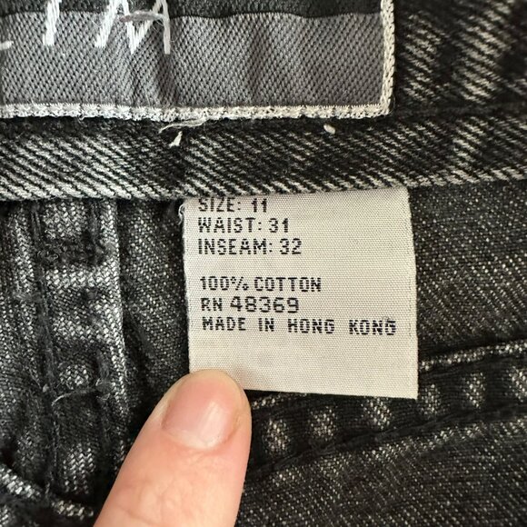 Posted Women's Size 11 Slim Relaxed Fit High Rise Gray Denim Jeans - Picture 6 of 8